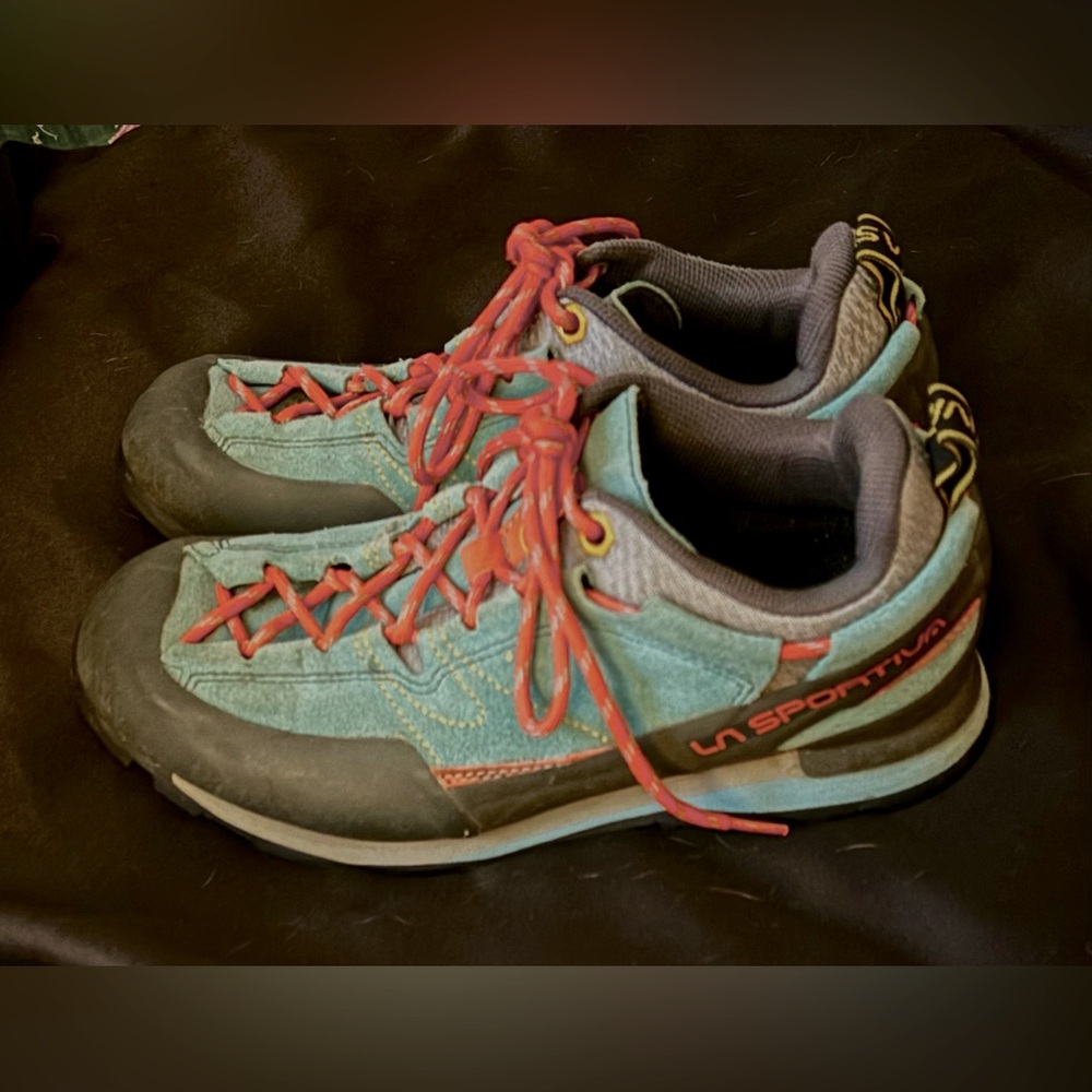 LA Sportiva Boulder X Approach Vibram Shoes Women’s Size 9